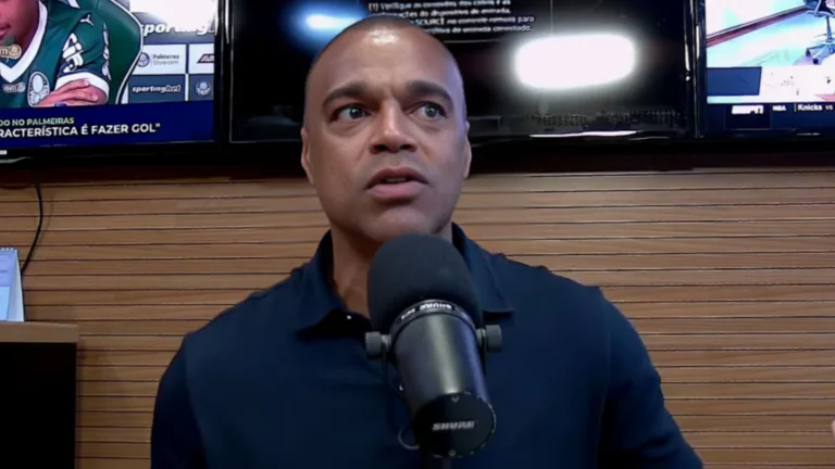 Denílson indica próximo técnico demitido no Brasileirão: “Dorival tá no mercado”