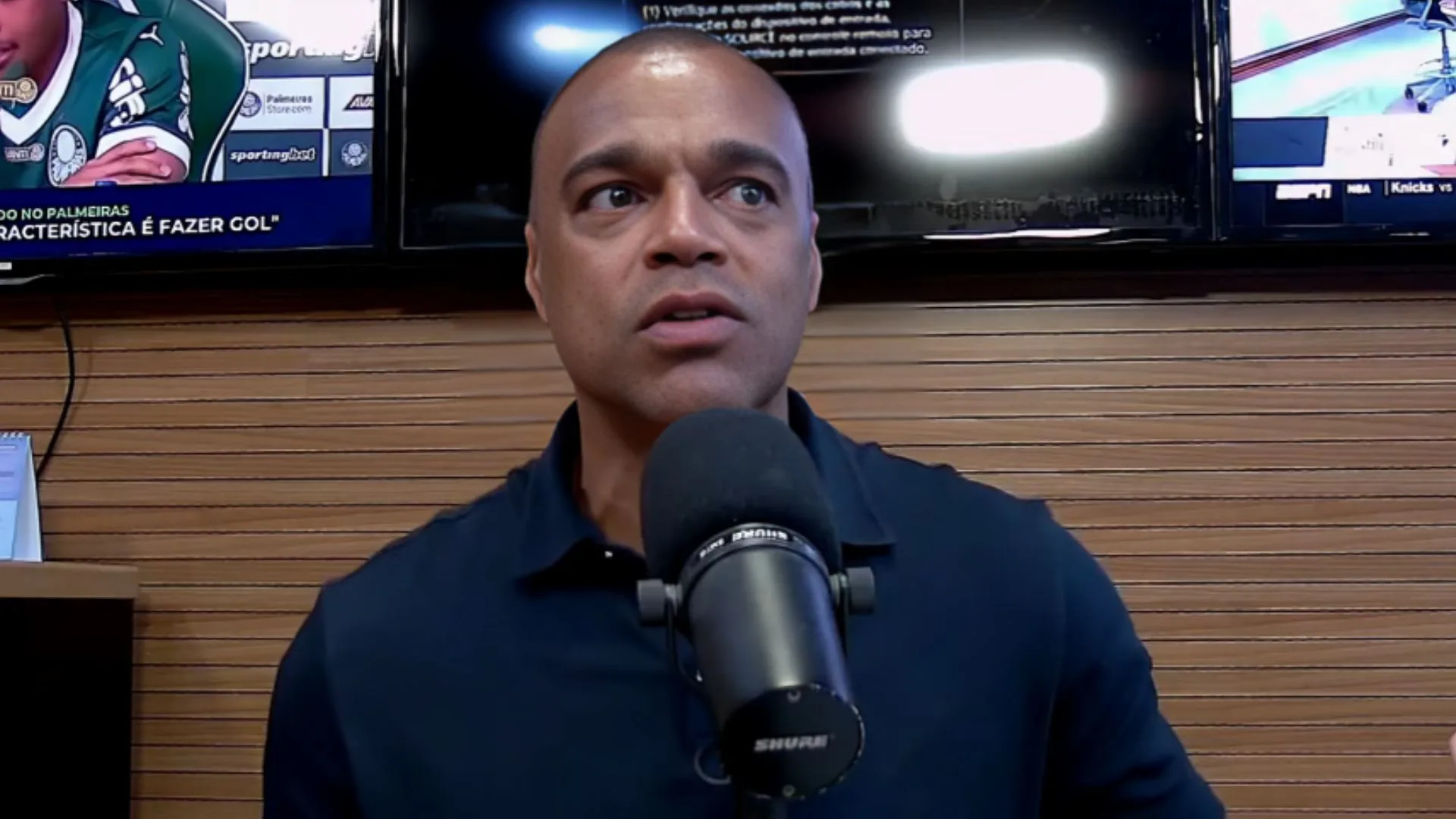 Denílson indica próximo técnico demitido no Brasileirão: “Dorival tá no mercado”