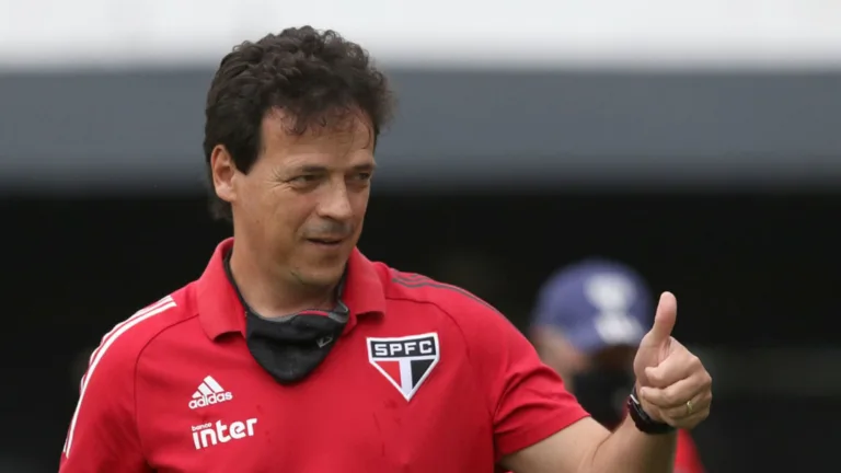 Fernando Diniz define jogador “mais completo” que dirigiu no Brasil: “Obediente”