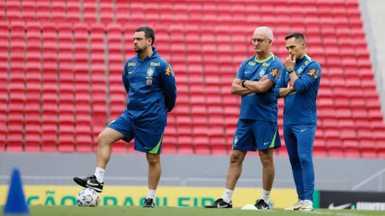 Dorival Júnior confirma mudanças na seleção brasileira