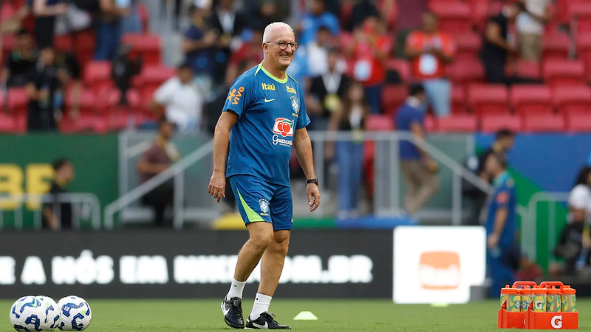 Dorival Júnior indica possível novo titular da seleção brasileira: “Chama a atenção”