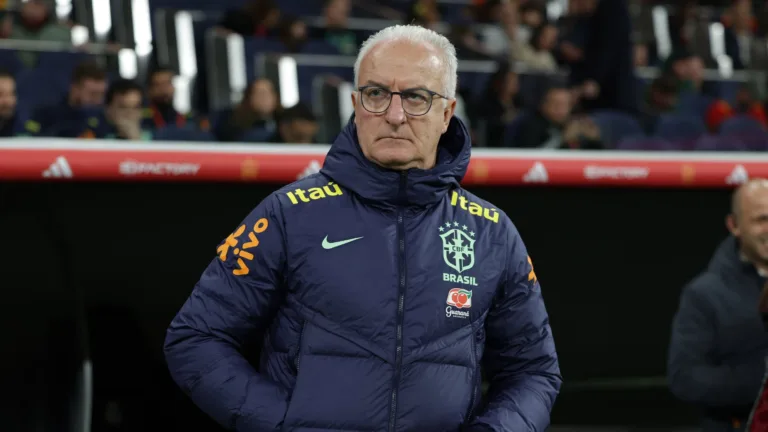 Craque Neto detona escolha de Dorival na seleção brasileira: “É um absurdo”