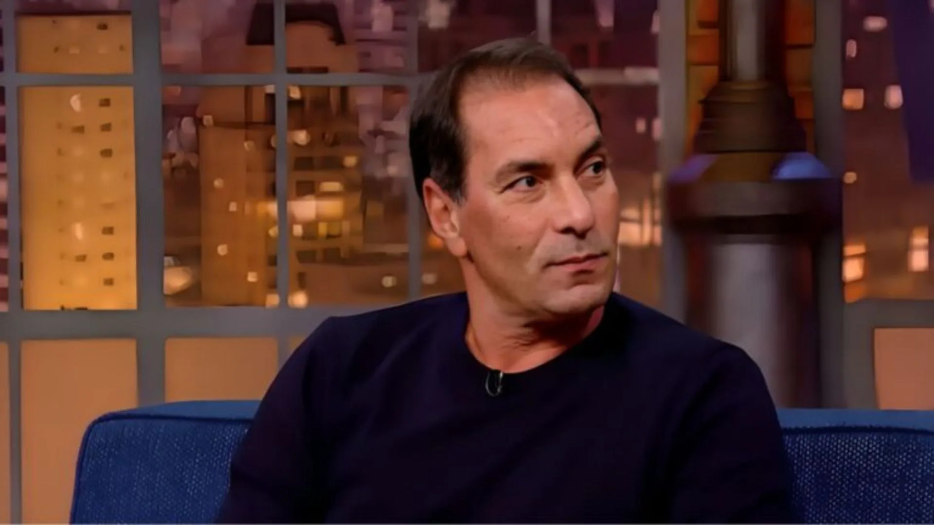 Edmundo indica exemplo a “não deve ser seguido” no futebol brasileiro em 2025