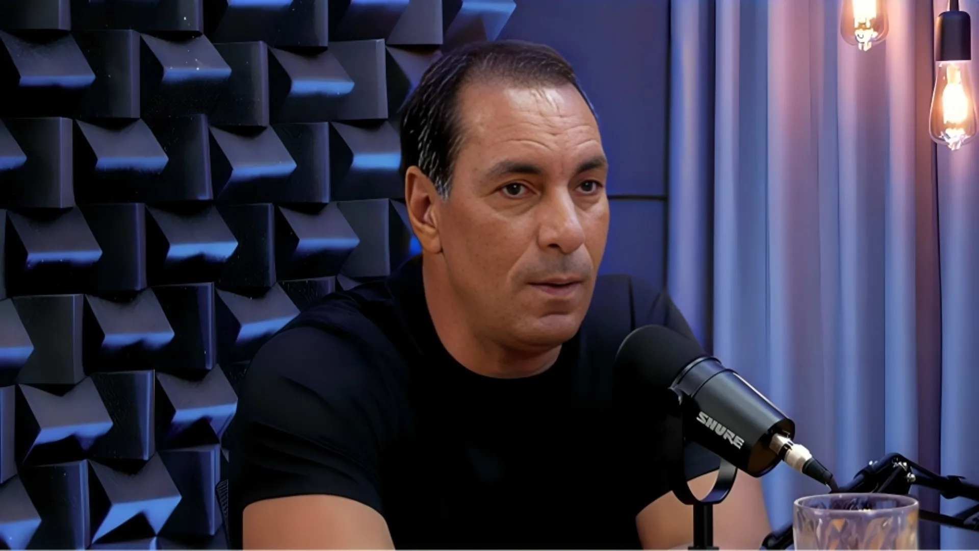 Edmundo antecipa time que não será campeão do Brasileirão 2025: “Pelo que vi”