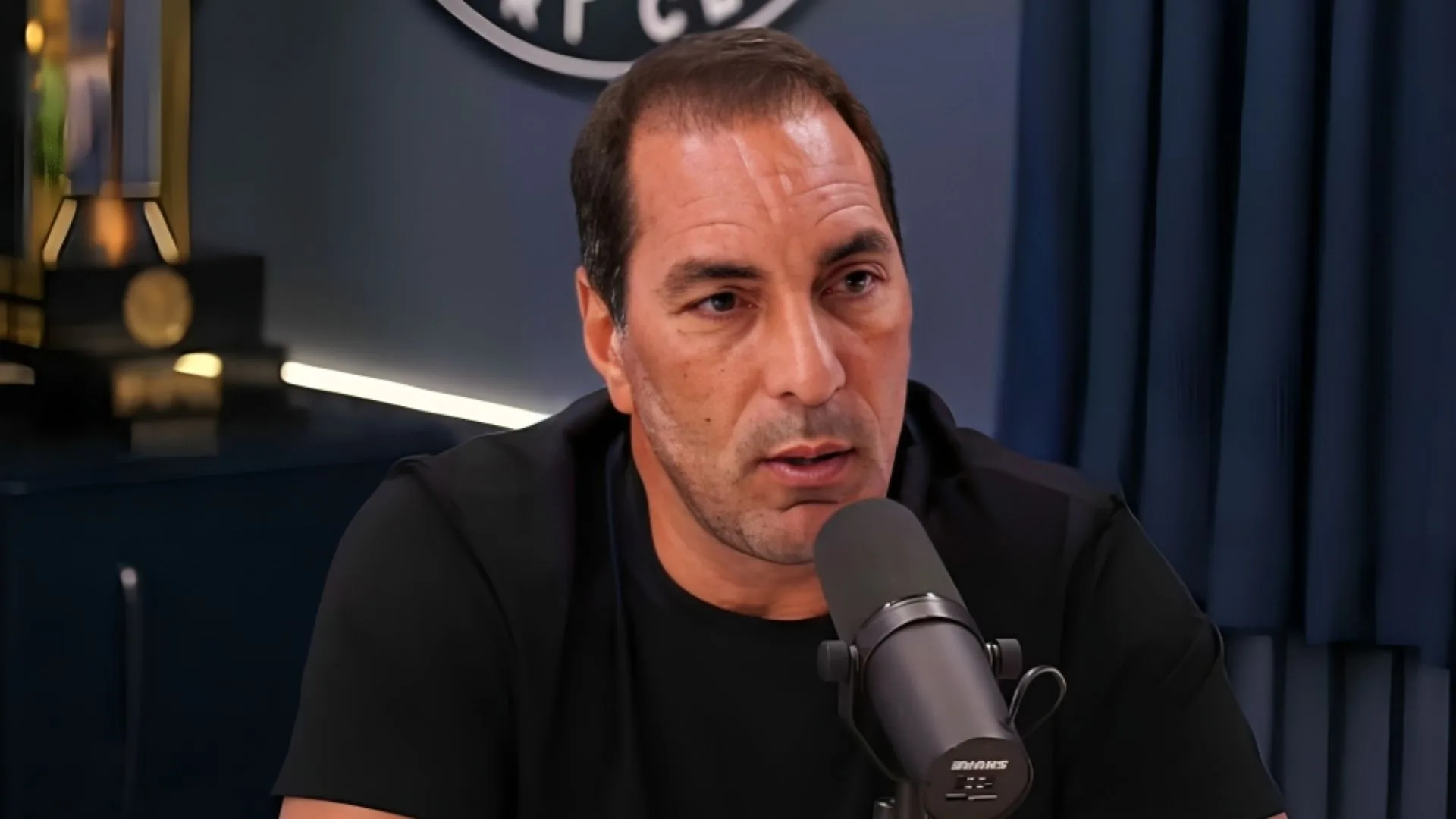 Edmundo indica dois craques que decepcionam no Brasil