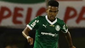 Cruzeiro lucra R$ 5 milhões em negociações de Estevão e Vitor Roque