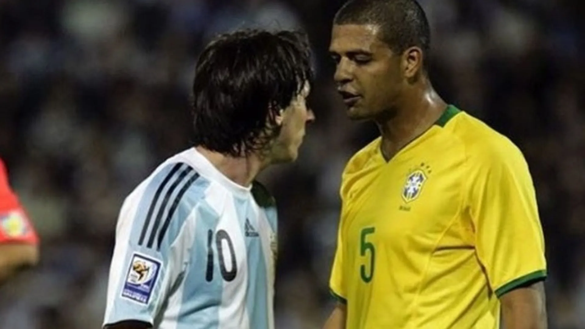 Ana Thaís aponta jogador que vai “encarnar” Felipe Melo em Argentina x Brasil