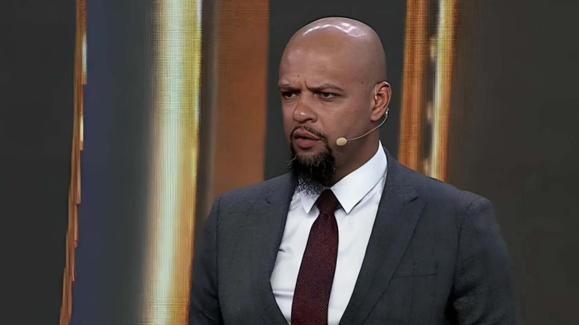 Felipe Melo elege técnico injustiçado no Brasil: “Um fenômeno”