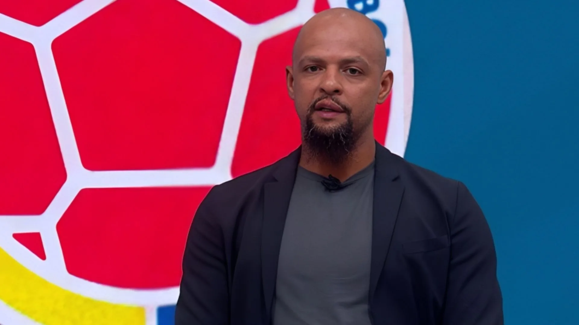 Felipe Melo destaca “fenômeno” que renasceu no Brasil: “Craque adormecido”