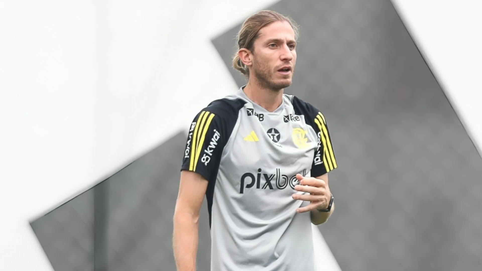 Filipe Luís, do Flamengo, indica time que é subestimado no Brasil