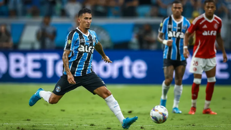 Grêmio hoje: confira a provável escalação contra o Athletic-MG pela Copa do Brasil