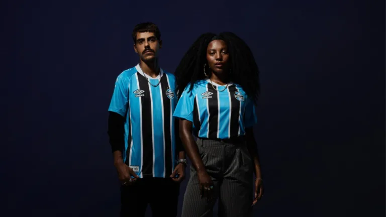 Grêmio divulga novo uniforme para a temporada às vésperas do Brasileirão