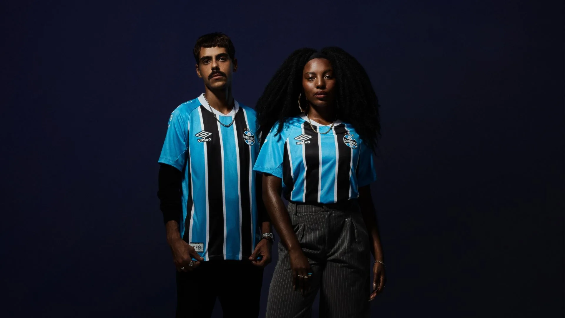 Grêmio divulga novo uniforme para a temporada às vésperas do Brasileirão