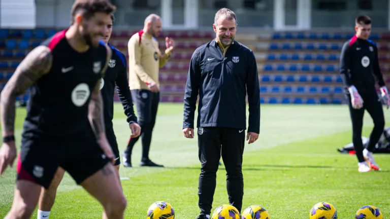 Hansi Flick muda Barcelona hoje contra o Osasuna; veja o provável time