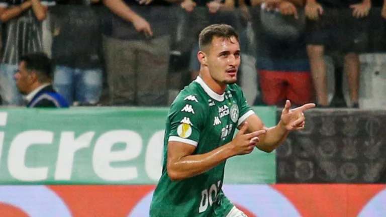 Corinthians e Atlético-MG têm interesse na contratação do atacante João Marcelo, do Guarani