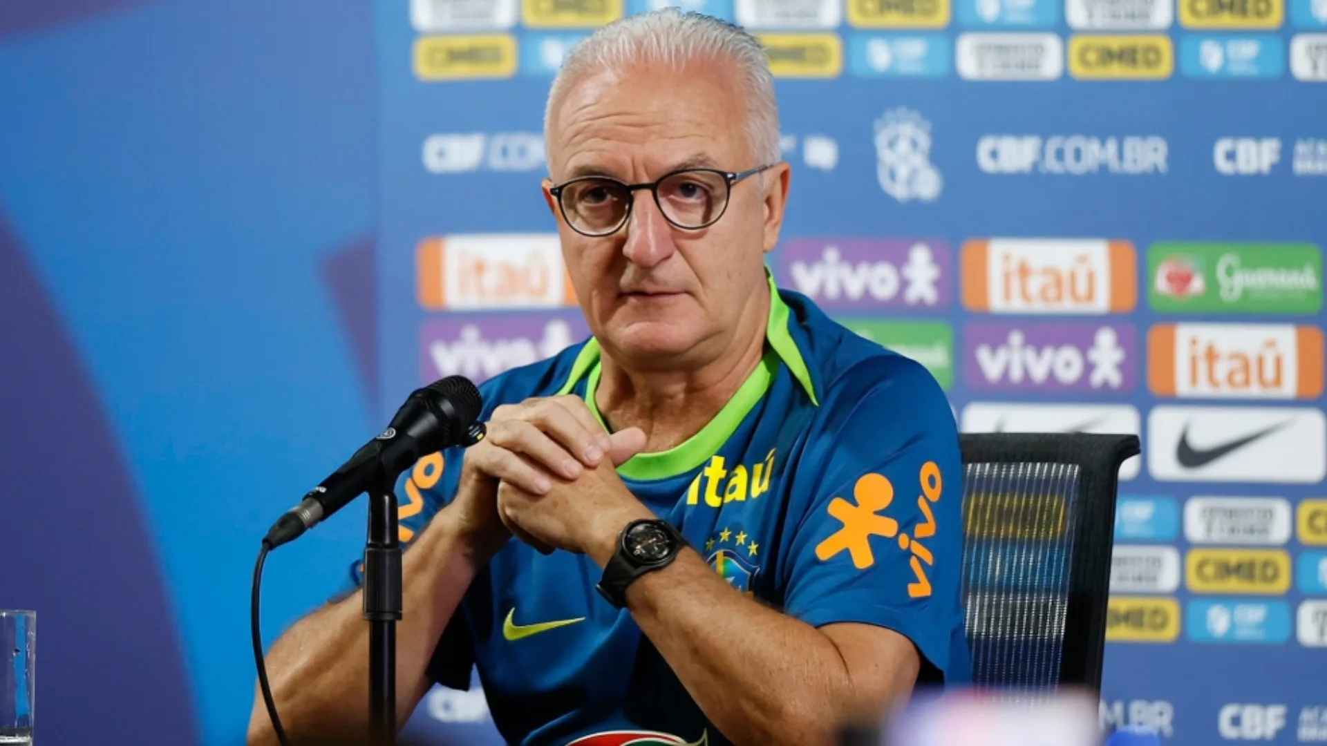 Milton Neves indica substituto de Dorival Júnior na seleção brasileira: “Minha intuição”