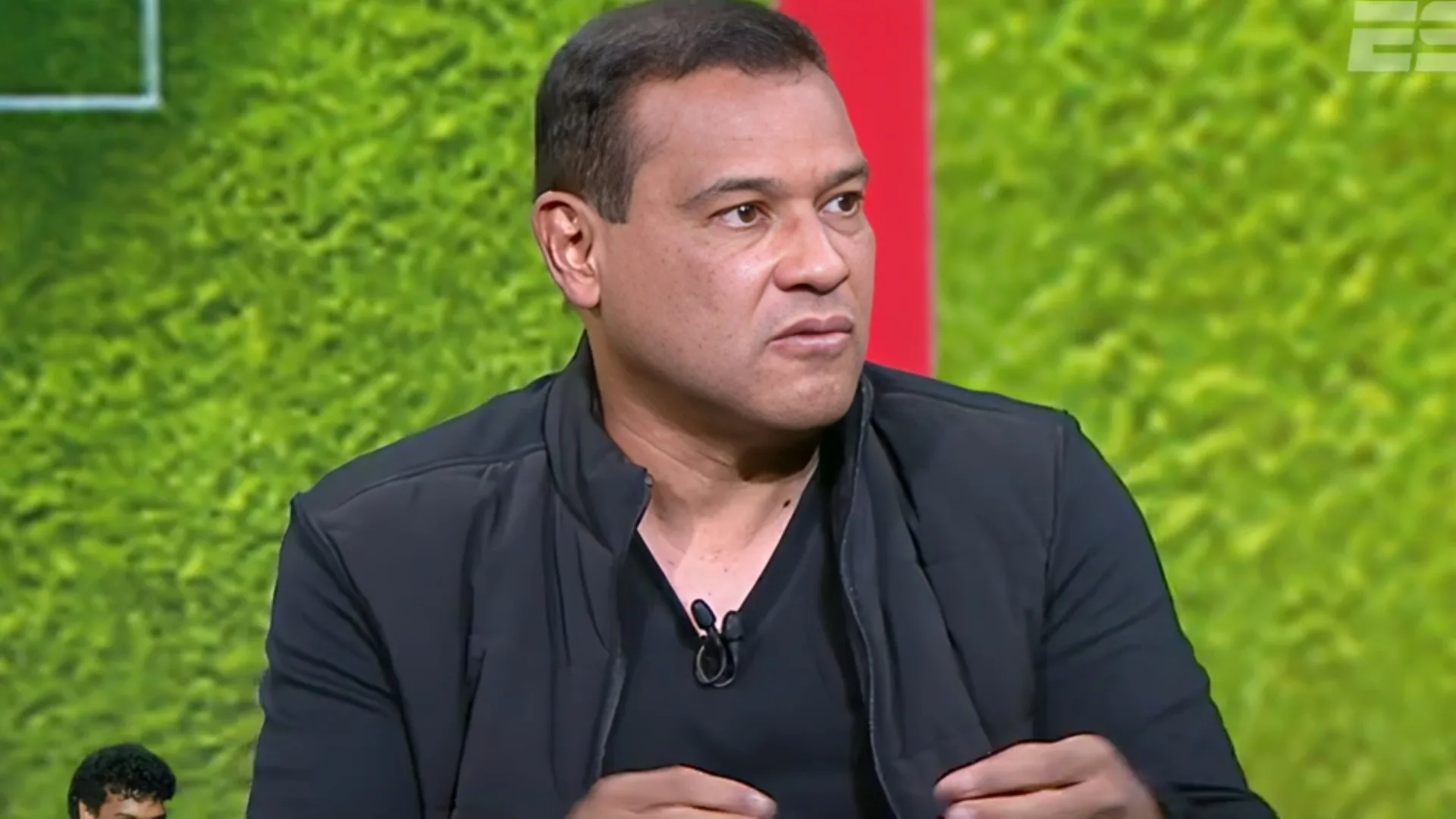 Muller aponta goleiro que impressiona no Brasil hoje: “Goleiraço”