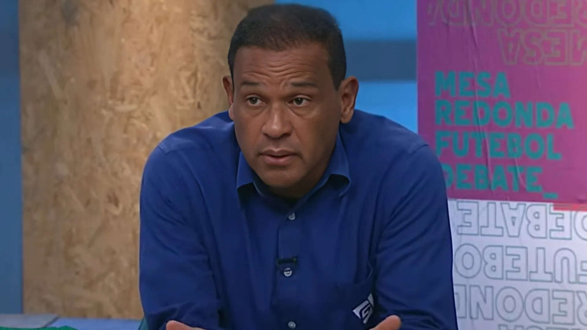 Muller detona meia destaque do Brasileirão: “Parece peladeiro”