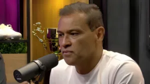 Muller sinaliza técnico ameaçado de demissão no Brasil