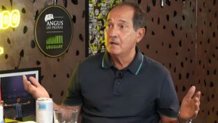 Muricy Ramalho em entrevista ao podcast "Tomando Uma Com" (Reprodução - YouTube)