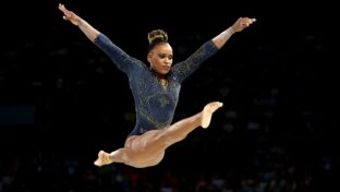 Rebeca Andrade foi campeã no solo em Paris 2024 (Naomi Baker/Getty Images)
