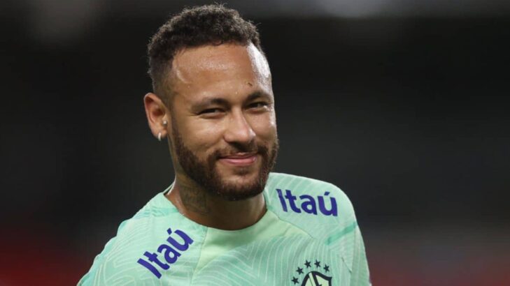 Neymar, em treino da seleção brasileira (Vitor Silva/CBF)