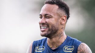 Atacante discute sua permanência no Peixe (Foto: Raul Baretta/ Santos FC.)