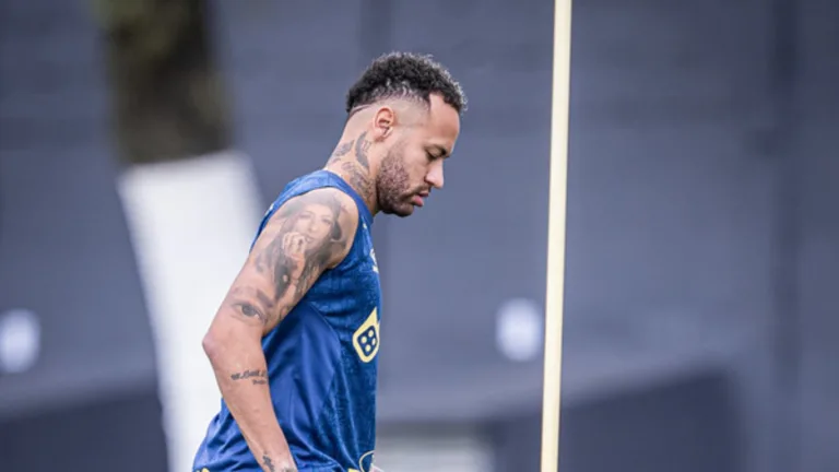 Neymar deve ficar fora do Santos na estreia do Brasileirão contra o Vasco