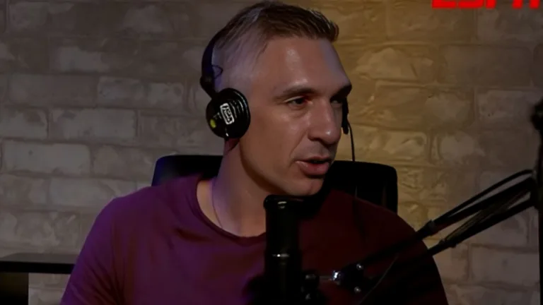 Prass aponta goleiro ideal para a seleção brasileira: “Completo”