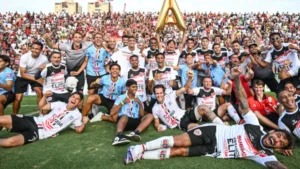 Rafael Marques, ex-Palmeiras, agora auxiliar técnico, comemora acesso inédito do Primavera ao Paulistão