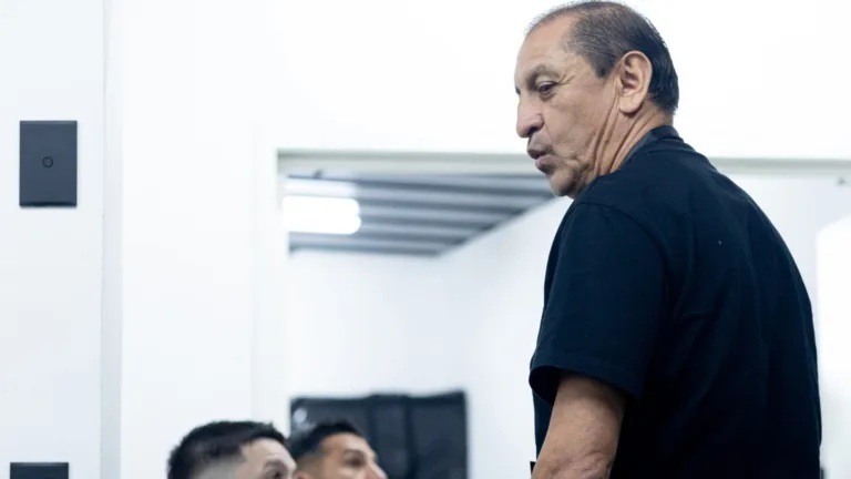 Corinthians tem reunião de elenco com torcida na véspera de semifinal do Paulistão