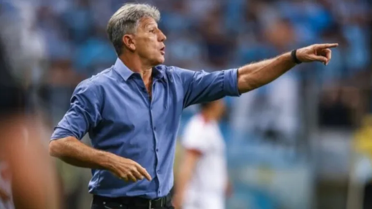 Fluminense mira Renato Gaúcho e não descarta técnico estrangeiro para substituir Mano Menezes
