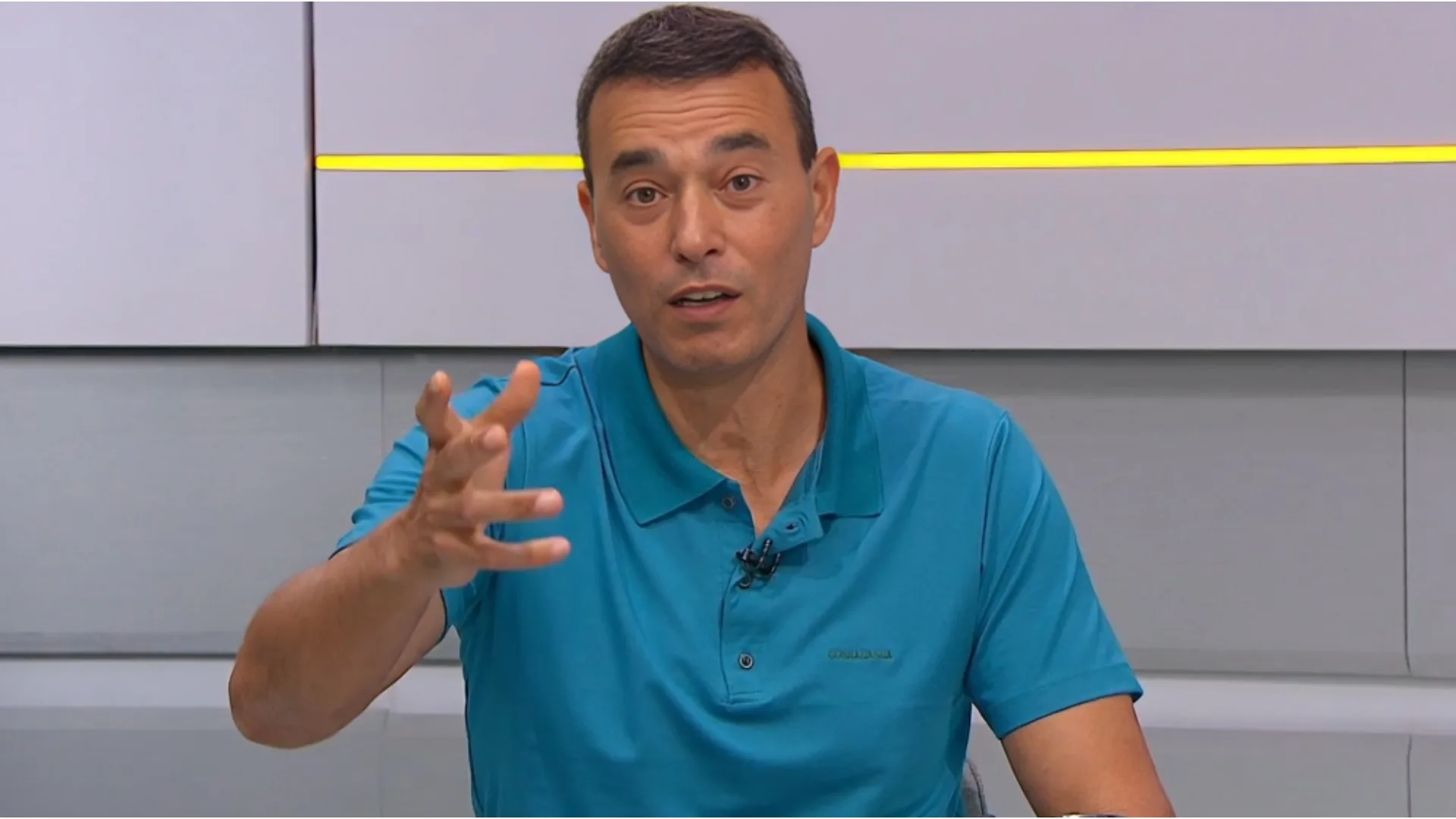 Rizek surpreende e indica zagueiro na seleção brasileira: “Está voando”