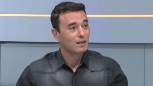 Rizek elege goleiro que surpreende no futebol brasileiro hoje: “Pouco falado”