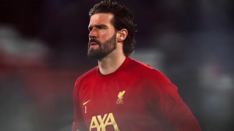 Rizek aponta goleiro brasileiro no nível de Alisson e Ederson: “Único”