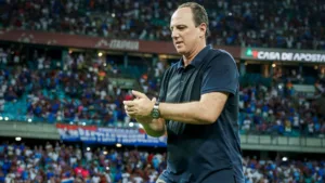 Rogério Ceni pode conquistar o seu primeiro título no comando do Bahia