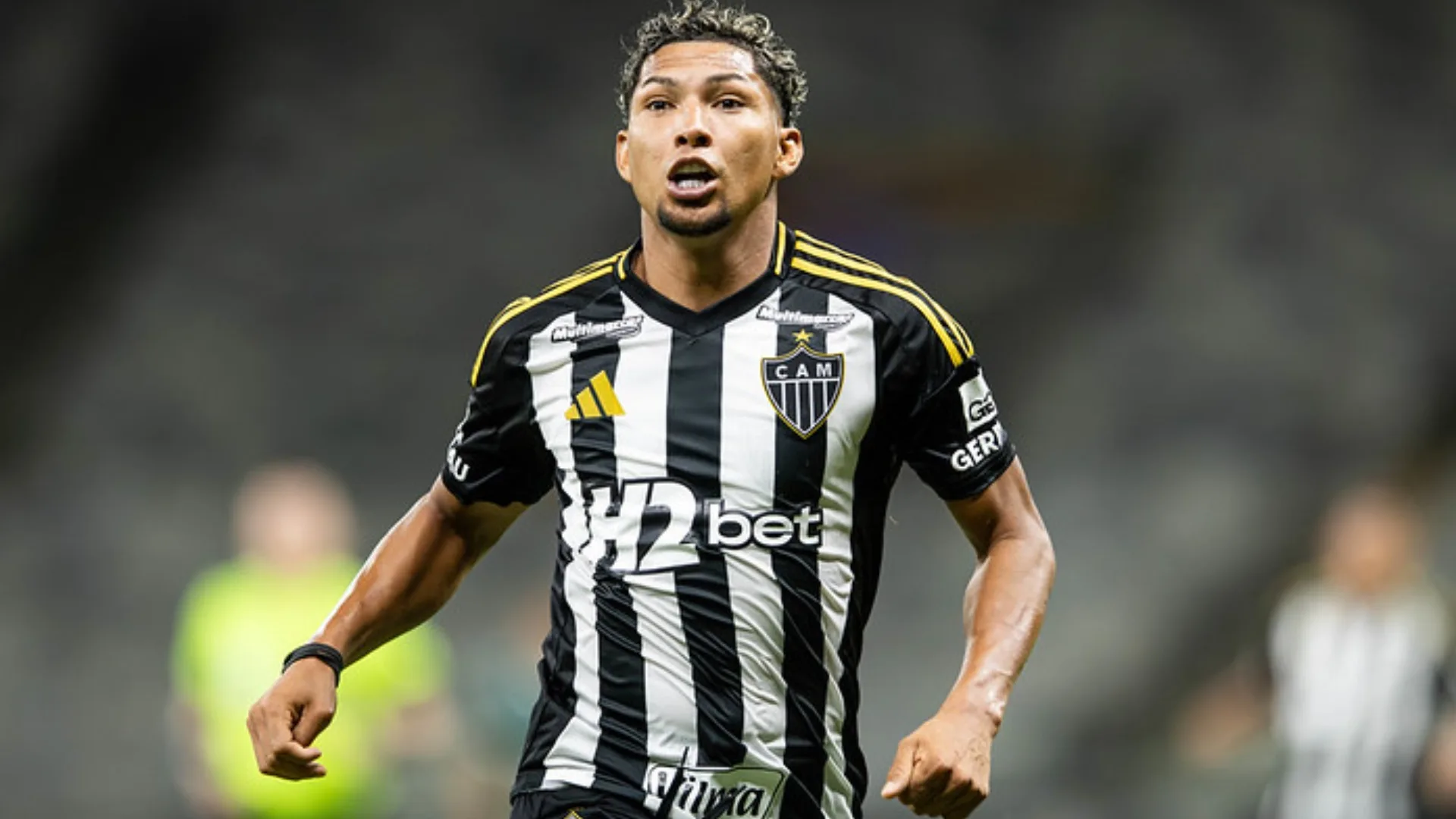 Rony, do Atlético-MG, projeta duelo com o Palmeiras pelo Brasileirão: “Se fizer eu gol, não vou comemorar”