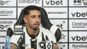 Apresentado no Botafogo, Santiago Rodríguez se coloca como ‘substituto’ de Almada