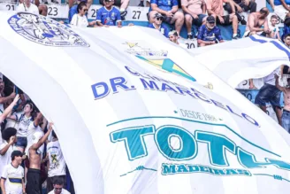 Na imagem, torcedores do Santo André