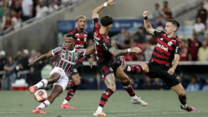 Tostão indica campeão em Flamengo x Fluminense no Carioca