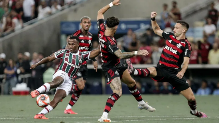 Tostão indica campeão em Flamengo x Fluminense no Carioca