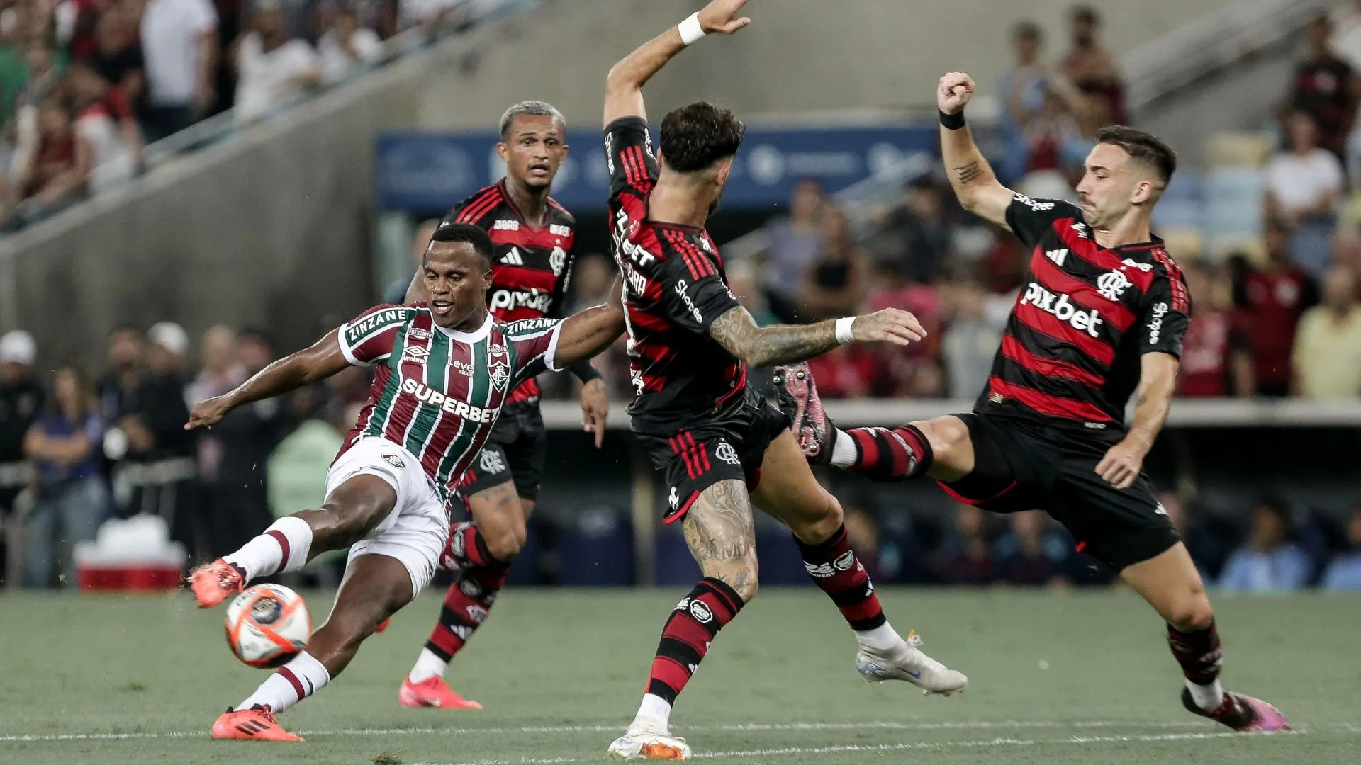 Tostão indica campeão em Flamengo x Fluminense no Carioca