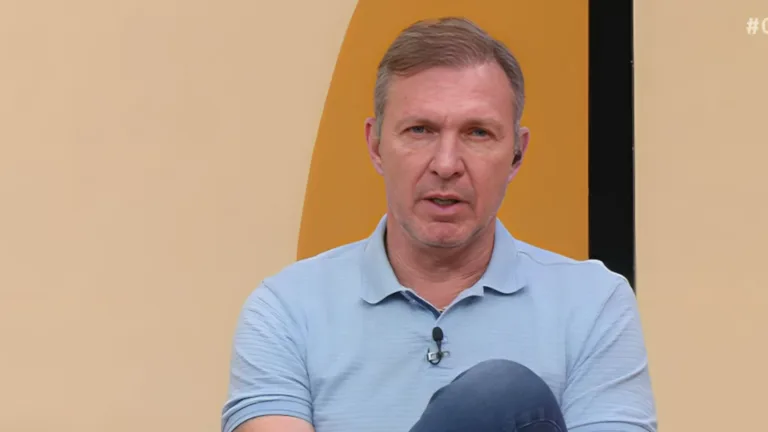 Velloso sinaliza goleiro que merece chance na seleção brasileira: “Foi bem”