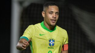 Vitor Roque, em jogo da seleção sub-20 (Staff Images / CBF)
