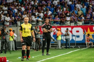 Thiago Carpini, técnico do Vitória