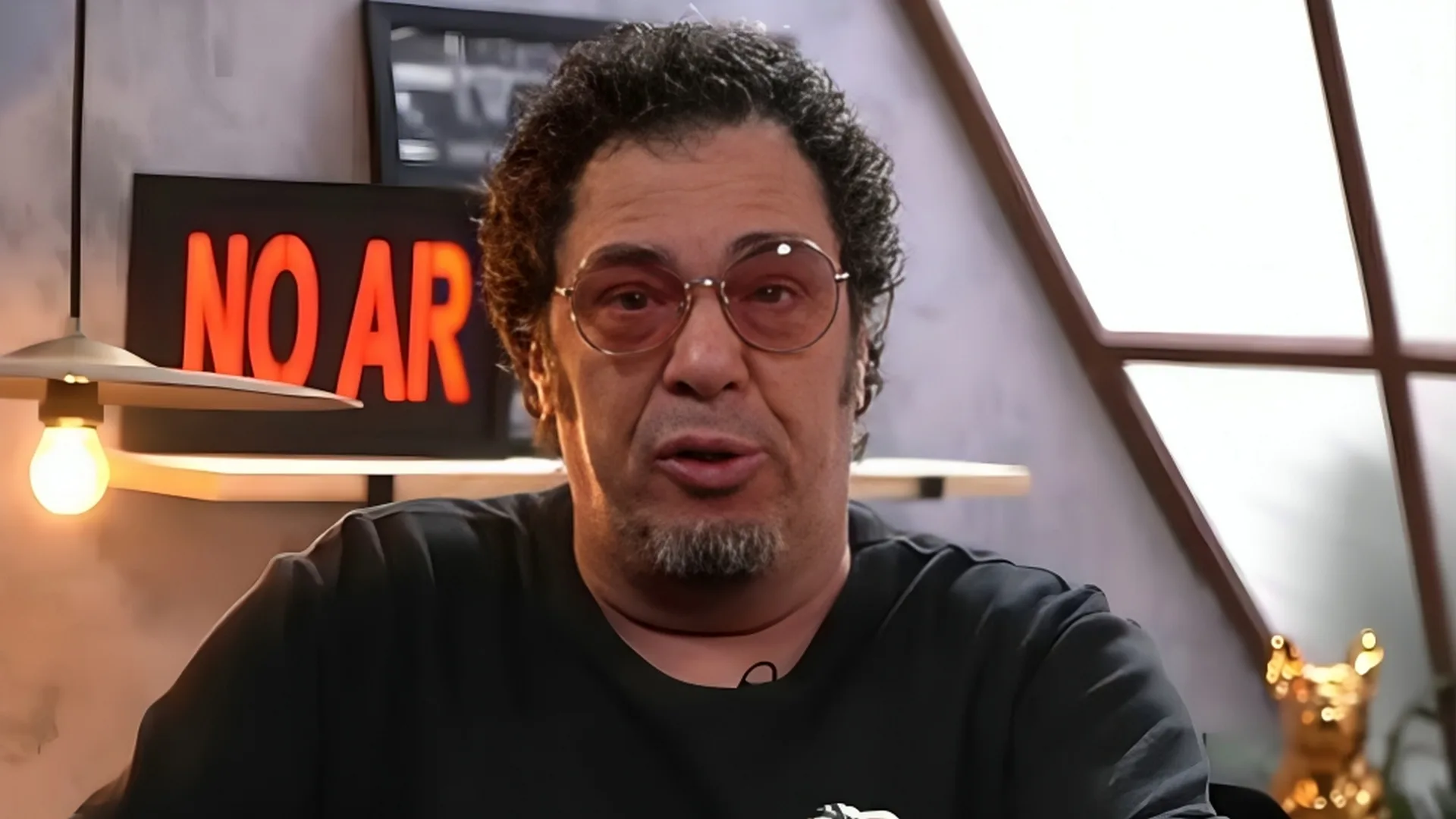 Casagrande elogia árbitro por expulsão de Léo Jardim em Internacional x Vasco: “Ajuda a melhorar o futebol”