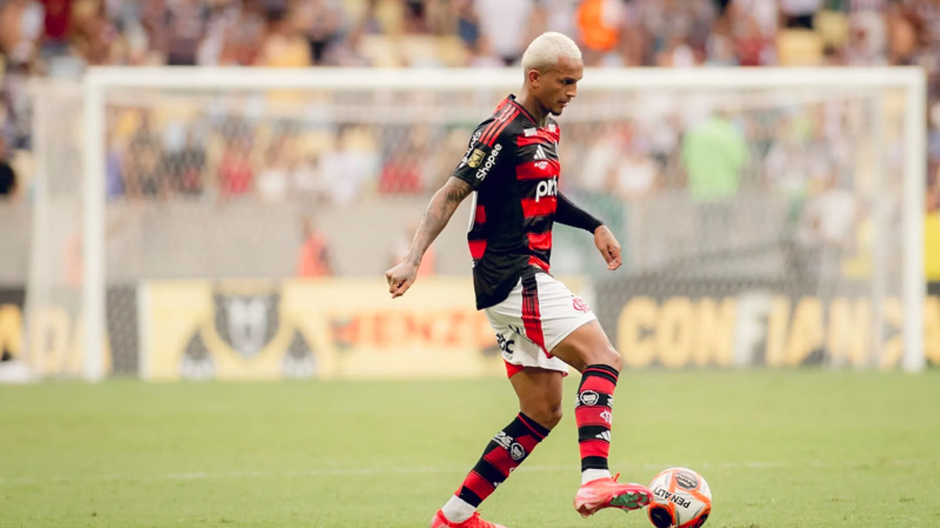 Wesley, do Flamengo, indica jogador “diferenciado” no Brasil: “Não tem o que falar”