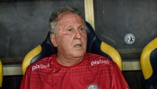 Zico acompanhando o 'Jogo das Estrelas' em 2023. (Thiago Ribeiro/AGIF/Sipa USA)