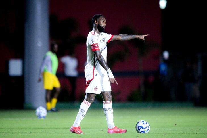 Gerson em campo pelo Flamengo. Foto: Jhony Pinho/AGIF (via AP)