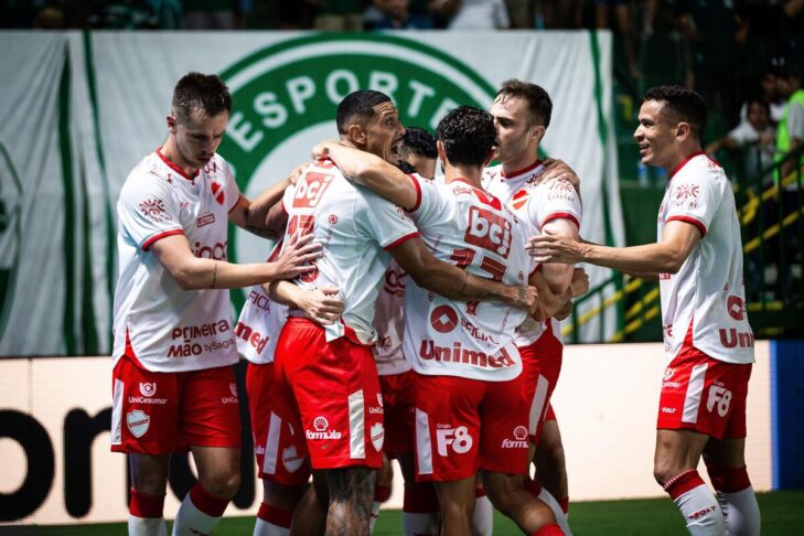 Palpite: Vila Nova-GO x Chapecoense – Brasileirão Série B – 25-04-2025 Palpite: Vila Nova-GO x Chapecoense – Brasileirão Série B – 25-04-2025